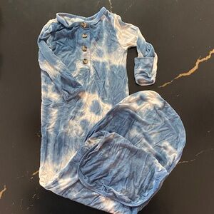 Blue Tie-Dye Buttoned Baby Gown